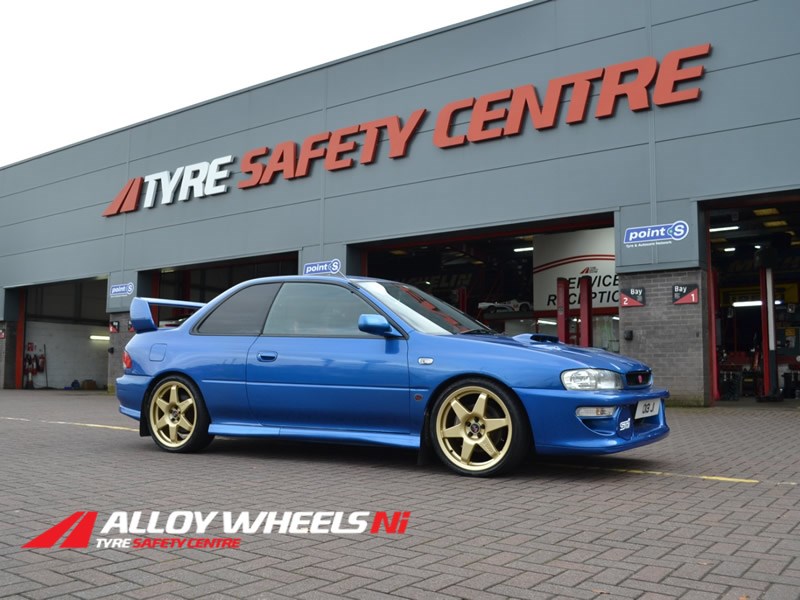  5x100 lyukosztású 8JJ 18" új alufelni 1. kép