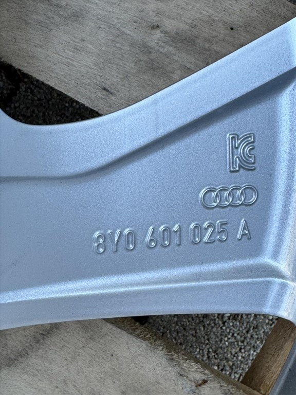 R17 5x112 Original Audi A3 8J ET46 OE 8Y0601025A   gyári  új demo alufelnik felnik 17" 6. kép