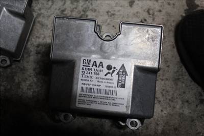 Opel Astra H/ Zafira B Légzsák vezérlő 13241766AA 