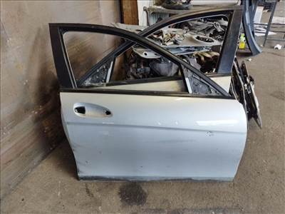 Mercedes C w204 jobb első ajtó