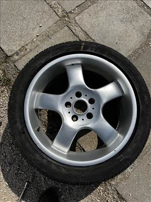  17" használt alufelni, rajta 225/45 használt nyári gumi gumi 