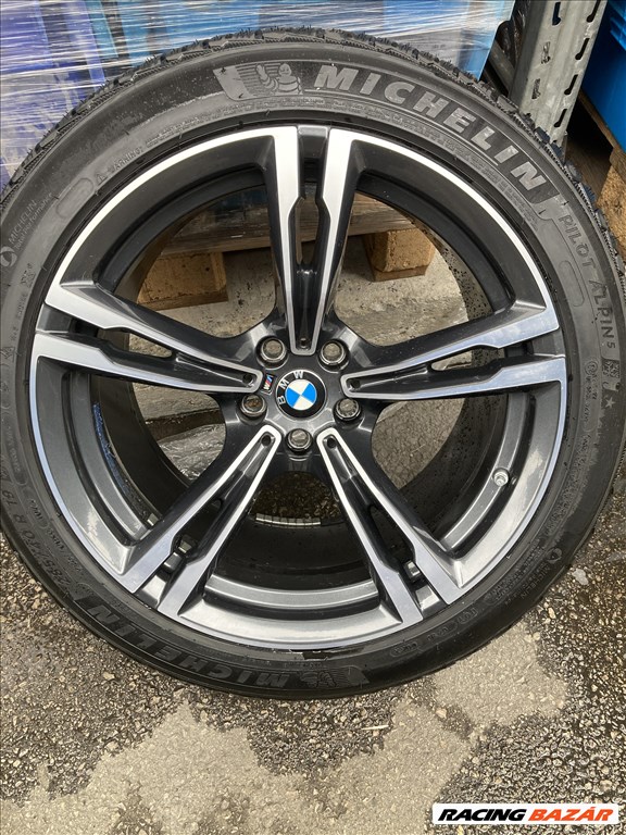  19" újszerű (gyári felni) alufelni, rajta 2db 285/40 és 2db 265/40 újszerű Michelin téli gumi  3. kép