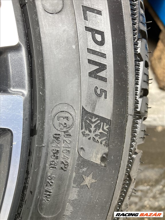  19" újszerű (gyári felni) alufelni, rajta 2db 285/40 és 2db 265/40 újszerű Michelin téli gumi  6. kép