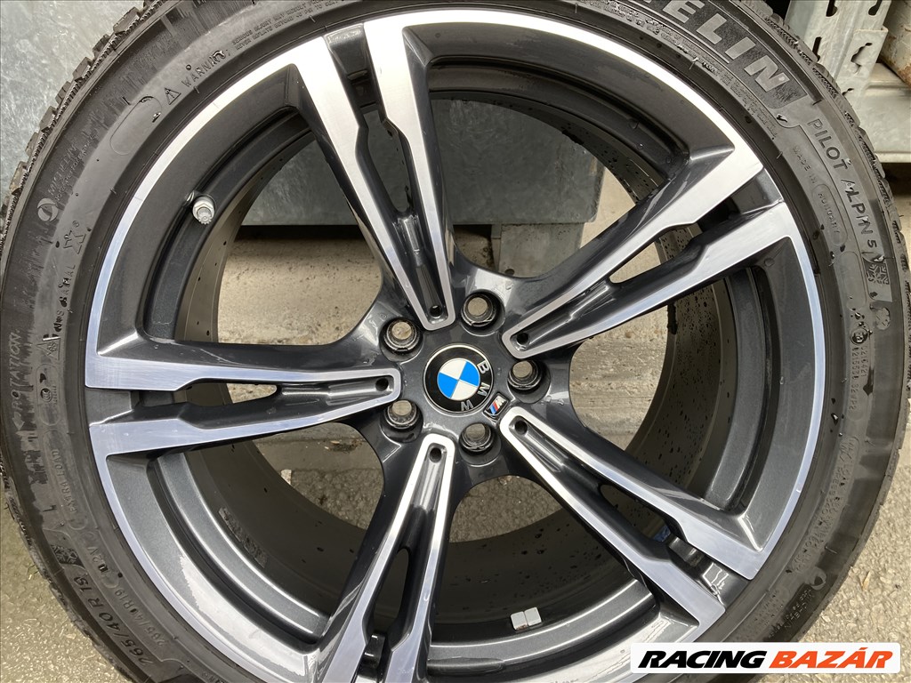  19" újszerű (gyári felni) alufelni, rajta 2db 285/40 és 2db 265/40 újszerű Michelin téli gumi  22. kép