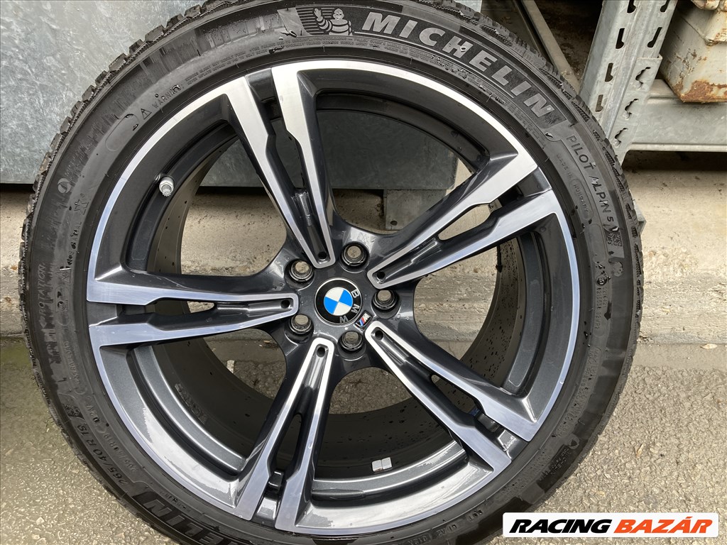  19" újszerű (gyári felni) alufelni, rajta 2db 285/40 és 2db 265/40 újszerű Michelin téli gumi  23. kép