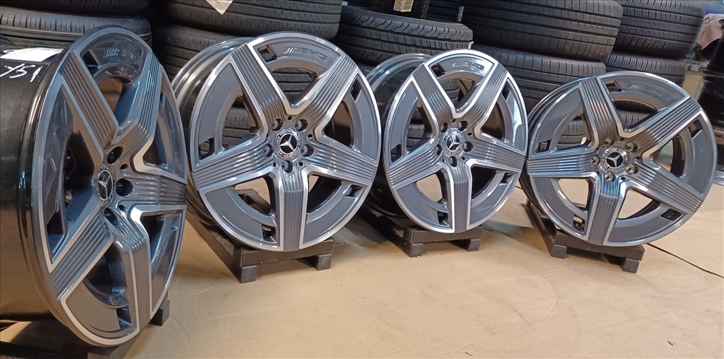  Új! Gyári Mercedes W254 GLC AMG alufelnik 5x112 8-9x19 ET32,5-30 4db 7. kép