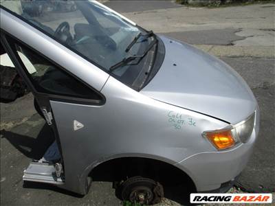Mitsubishi Colt VI jobb sárvédő 