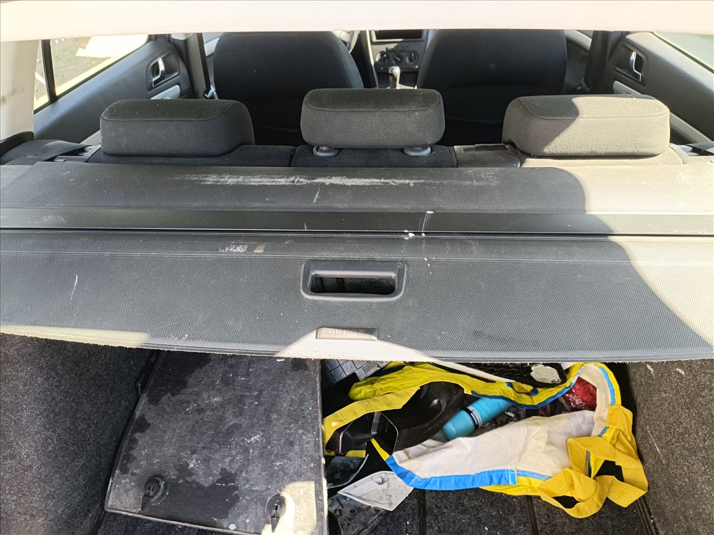 Skoda Octavia II, 1.9Tdi(BLS) bontott alkatrészei, 9153 színben eladók 6. kép