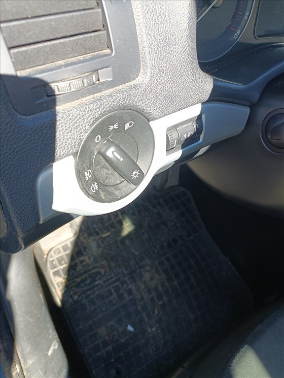 Skoda Octavia II, 1.9Tdi(BLS) bontott alkatrészei, 9153 színben eladók 13. kép