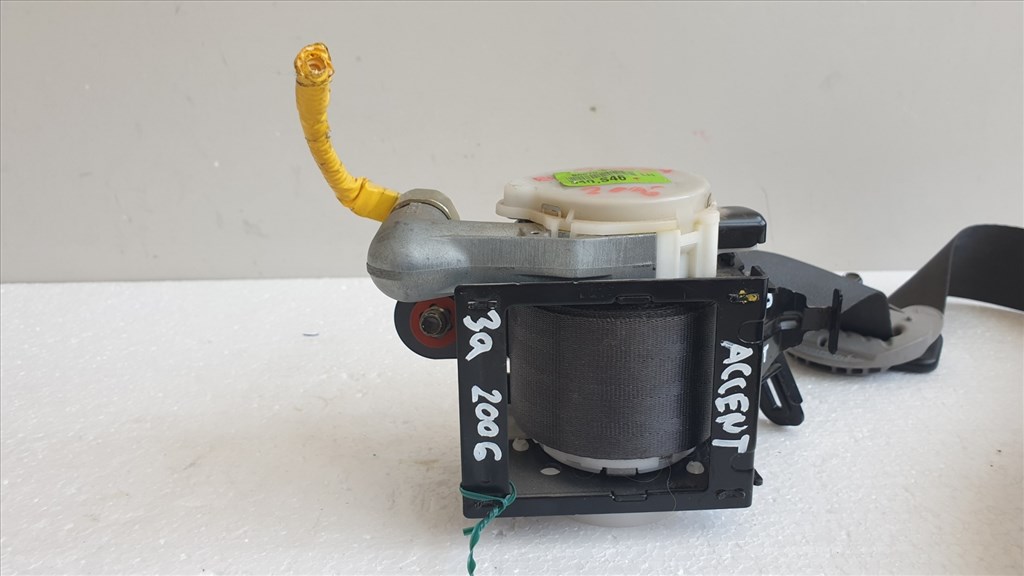 509572 Hyundai Accent 2006, Bal Első Övfeszítő, Biztonsági Öv, 3 Ajtós, 88870-1E030. 2. kép