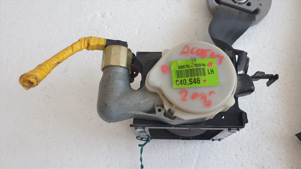 509572 Hyundai Accent 2006, Bal Első Övfeszítő, Biztonsági Öv, 3 Ajtós, 88870-1E030. 4. kép
