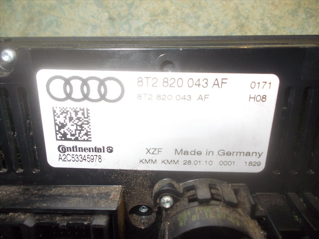 Audi A4 B8 digitális klíma kapcsoló 2008-2015 2. kép