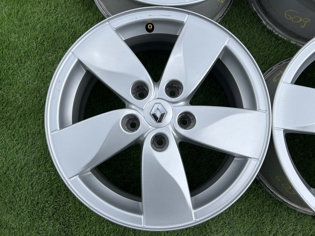 5x114.3 16" Renault gyári alufelni 6,5Jx16h2 ET47 2. kép