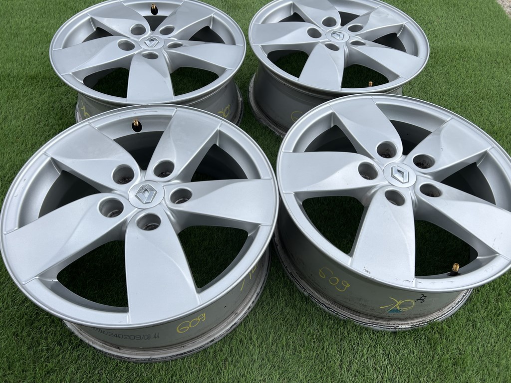 5x114.3 16" Renault gyári alufelni 6,5Jx16h2 ET47 6. kép