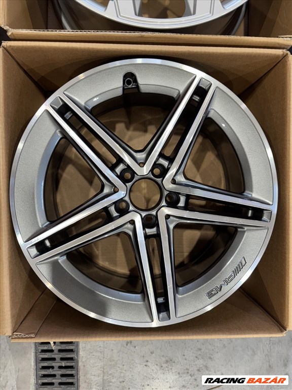 R19 Original mercedes 8.5J ET46 - A177 401 2300 A1774012300 1db felni 1. kép