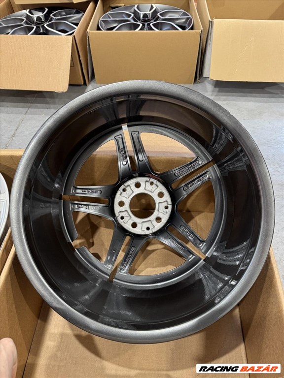 R19 Original mercedes 8.5J ET46 - A177 401 2300 A1774012300 1db felni 7. kép