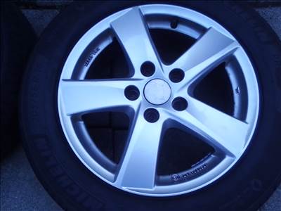 16" VW Golf VII alufelni rajta 205/55 Michelin Primacy4 S2 nyári gumi 