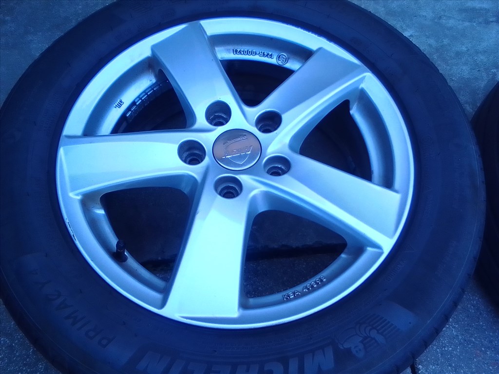 16" VW Golf VII alufelni rajta 205/55 Michelin Primacy4 S2 nyári gumi  4. kép
