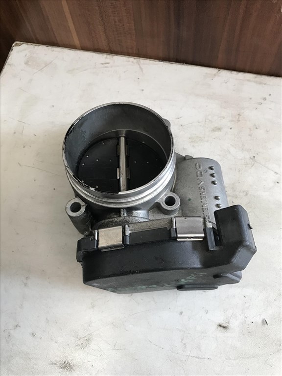 Audi A4 (B8 - 8K) 3,2 V6 FSI - fojtószelep 06e133062c 1. kép