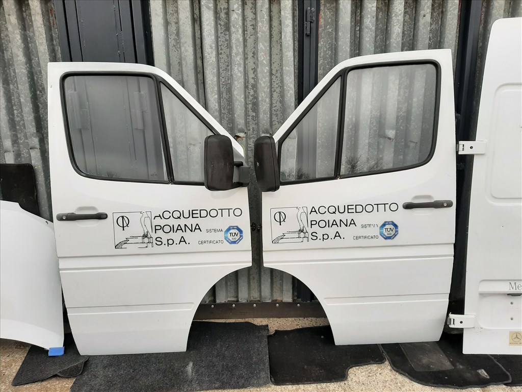 Mercedes Sprinter (W901) bontott alkatrészei 4. kép