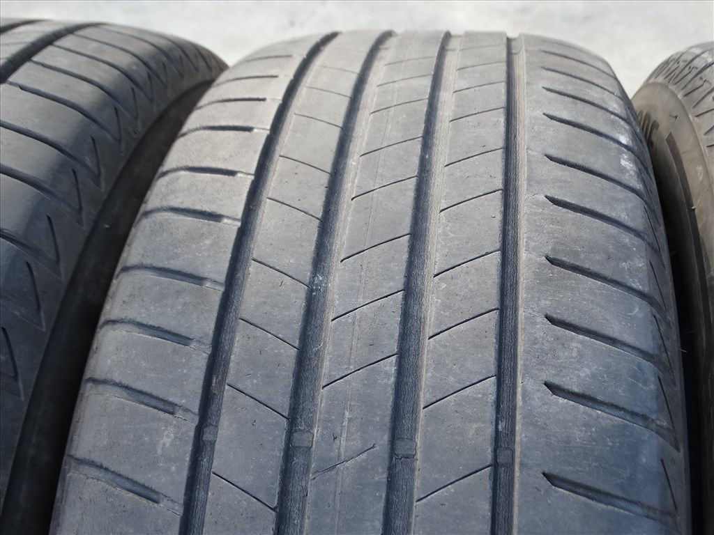  195/6015" használt Bridgestone nyári gumi  7. kép