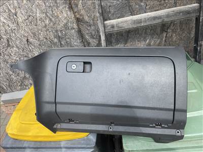 Volkswagen Golf V, Volkswagen Golf VI kesztyűtartó 