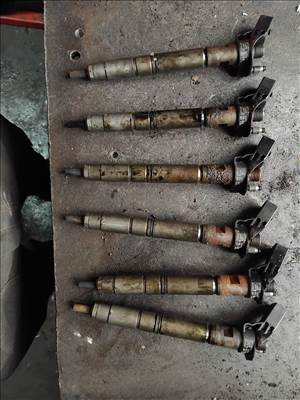 Audi A5 (B8 - 8T) Porlasztó csúcsok 059130277ch