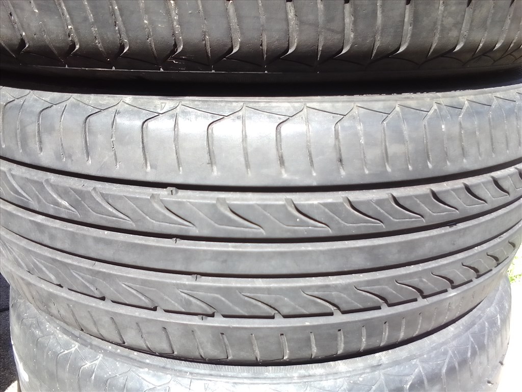  195/55R16 Landsail 91W nyári gumi  2. kép