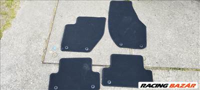 Volvo V40 II gyári szövet szőnyeg szett eladó 31292276
