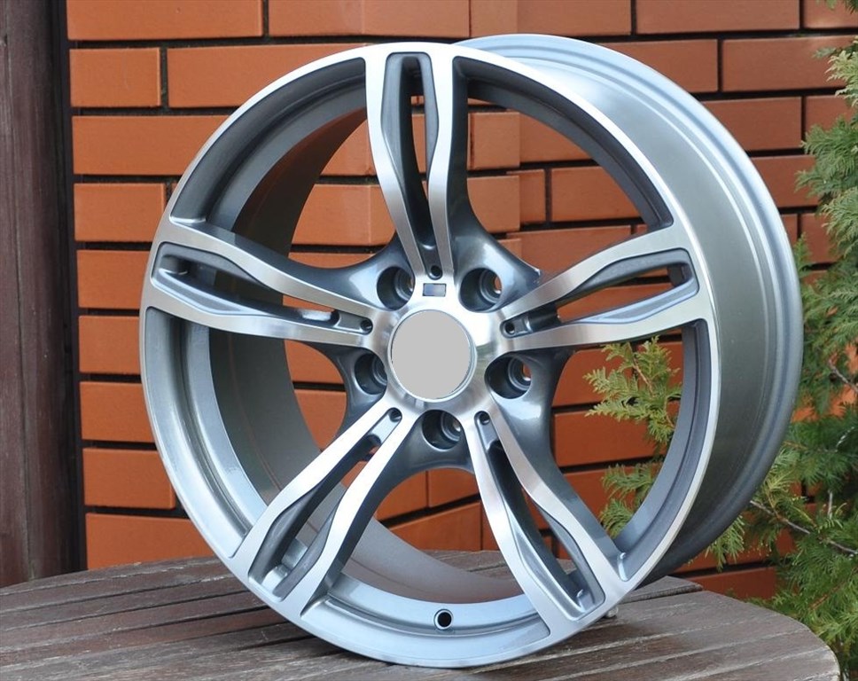 492 MG 17 5X120 BMW 1 3 E46 E90 E91 F30 E81 ET35 3. kép