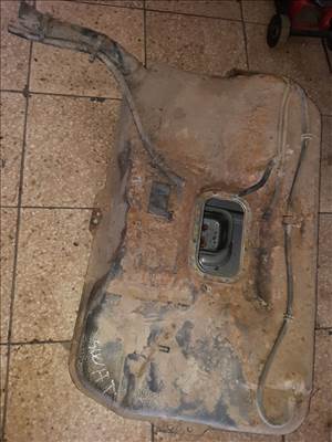 Suzuki Swift II 92-96 Üzemanyag Tank