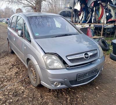 Opel Meriva A 1.7 CDTI , levehető vonóhorog és egyéb alkatrészek 