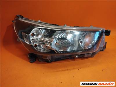 Toyota Hilux jobb halogén lámpa 15-től (S3.30.1010