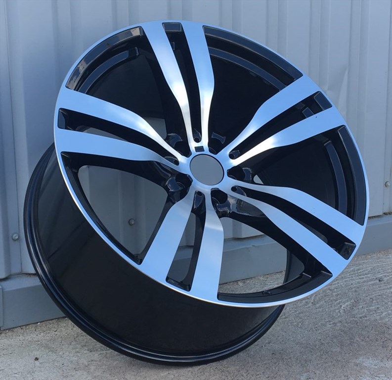517 MB ALUFELNI 22 5X120 BMW X5 X6 F15 F16 E70 E71 ET40/37 1. kép