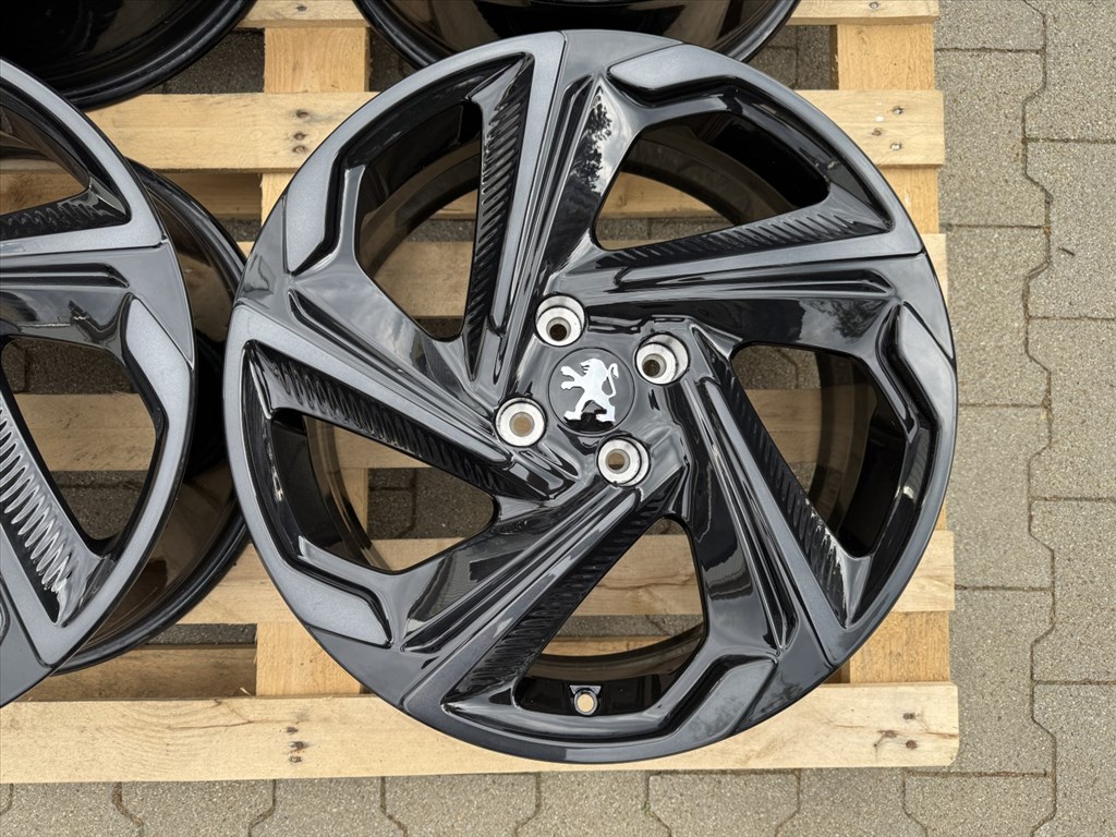 R18 4x108 Original DS Peugeot Citroen 7J ET35 gyári Demo alufelnik 18" 2. kép