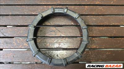 Volkswagen Polo Classic üzemanyagszivattyú lefogató 321201375a