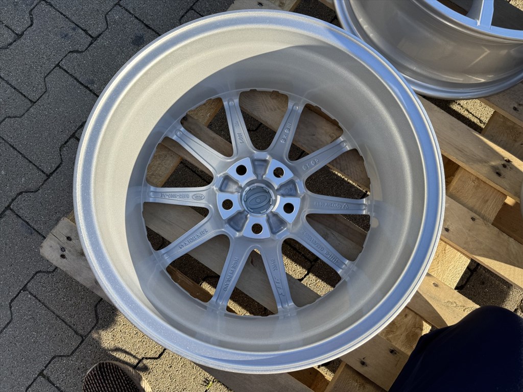 R17 5x108 Original Land Rover Evoque 7J ET45 új gyári felnik alufelnik 6. kép