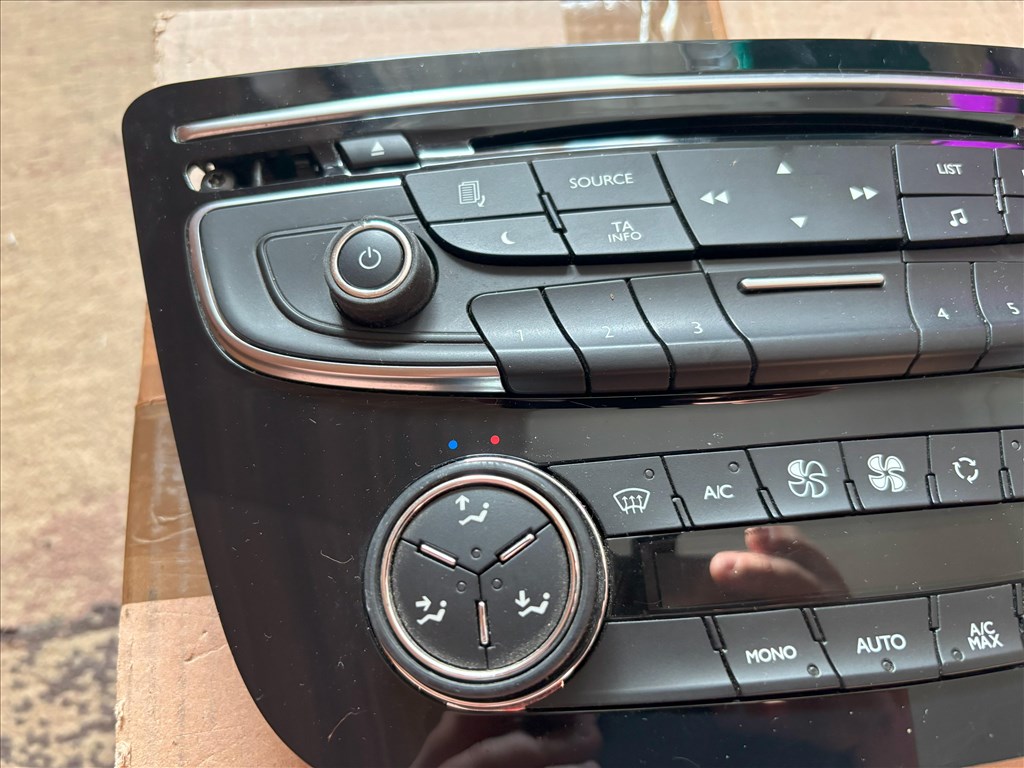 Peugeot 508 I rádió, klíma panel kapcsoló 98023793xz 3. kép