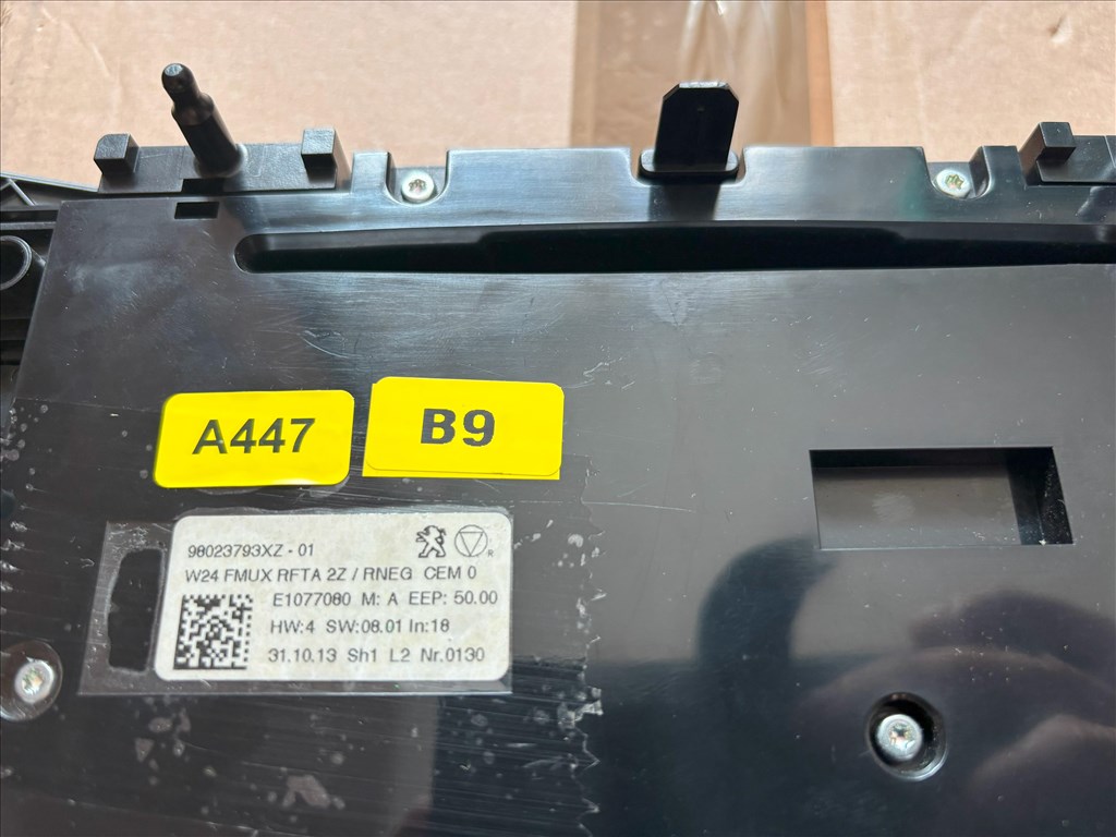 Peugeot 508 I rádió, klíma panel kapcsoló 98023793xz 9. kép
