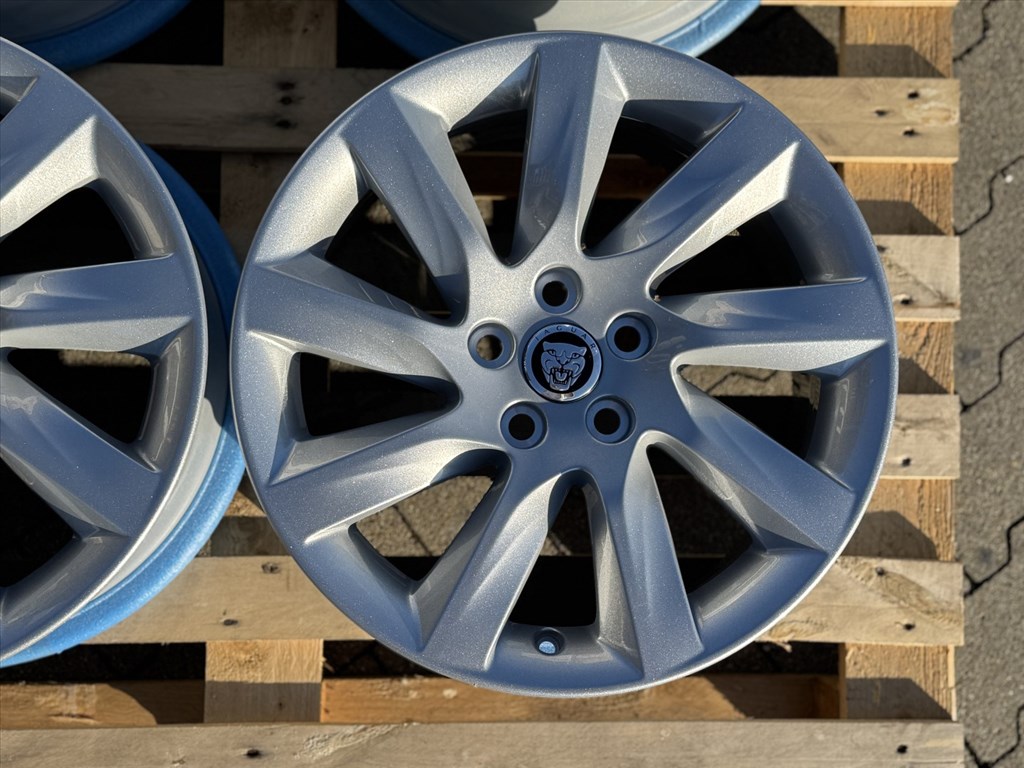 R17 5x108 Original Jaguar XF 7.5J ET45 új gyári alufelnik felnik 17"  1. kép