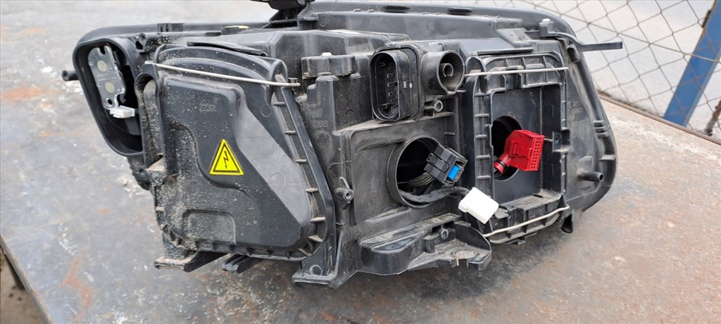 Audi Q5 (8R) AUDI Q5 8R0 bal első bi-xenon fényszóró 2013-2017  2. kép