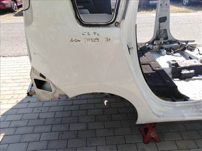 Citroen C3 Picasso jobb hátsó negyed