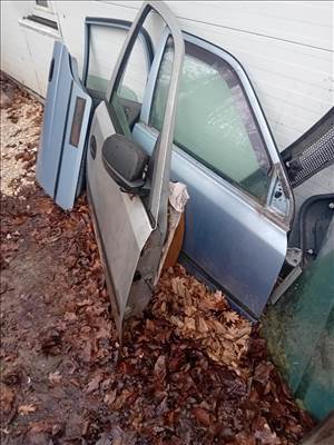 Suzuki alto ajtok,motorháztetőlámpák,féltengely, önindító 