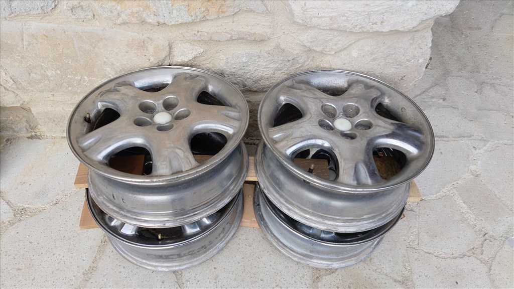  5x100 lyukosztású 6,5JJ 16" használt Dezent alufelni 1. kép