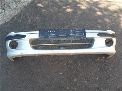 Suzuki Swift III 1999 1.0 GL Ezüst ködlámpás első lökhárító ( SZÍNKÓD NINCS )