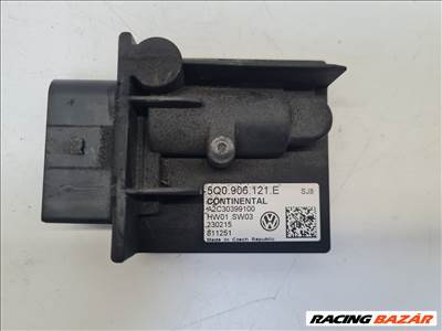 Volkswagen Golf VII 2.0 CR üzemanyagszivattyú relé (17620) 5q0906121e