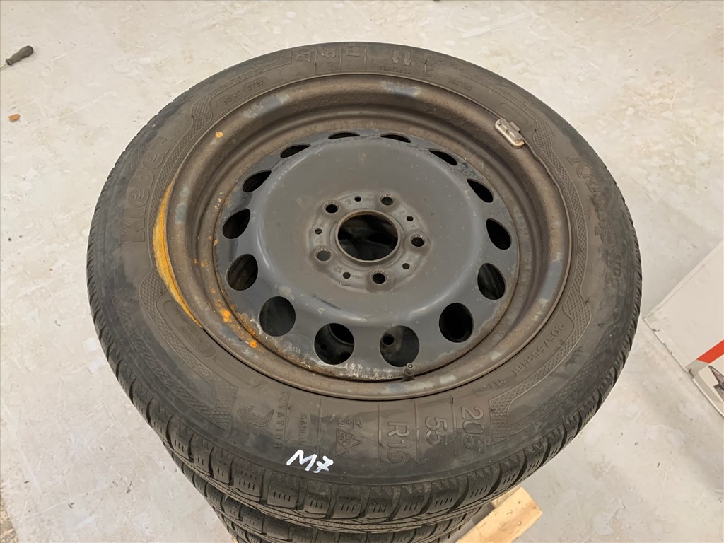  BMW felni garnitúra 16" (gyári acélfelni/lemezfelni) téli kerék E90 E91 E92 E93 E87 E81  3. kép
