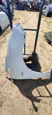 Mazda 5 (CW) Jobb első sárvédő 