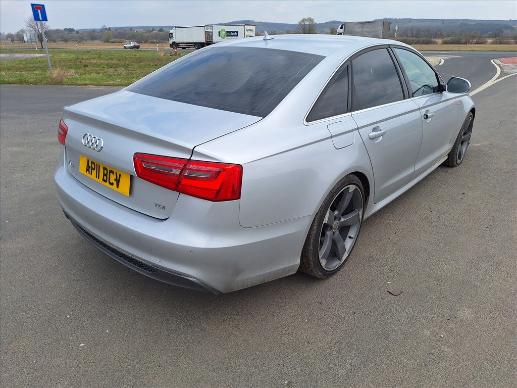Audi A6 (C7 - 4G) (C7 - 4G) 2.0 CR CGL NEJ LX7W bontott alkatrészei 2. kép