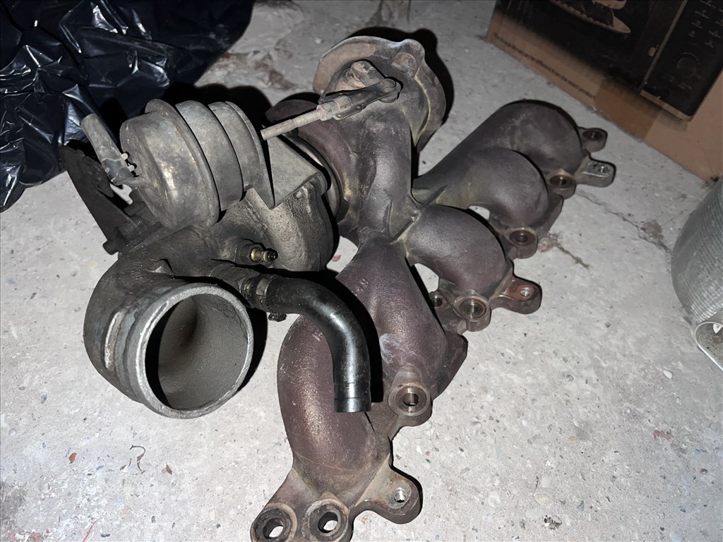 Ford/ Volvo 2.5t turbó - 53041015271   3. kép